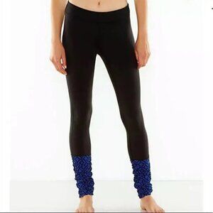Lucy PowerMax Yoga Maniac Ruched Ankle Leggings in Black and Blue Sz S